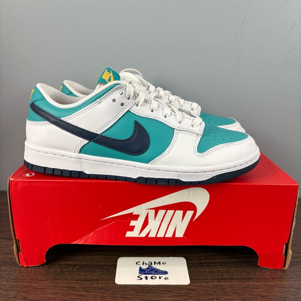 Nike Men's Teal and White Sneakers